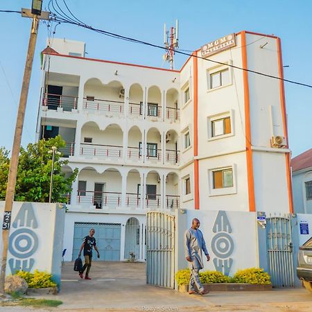 Mgm Apartments Gambia Кололи Экстерьер фото
