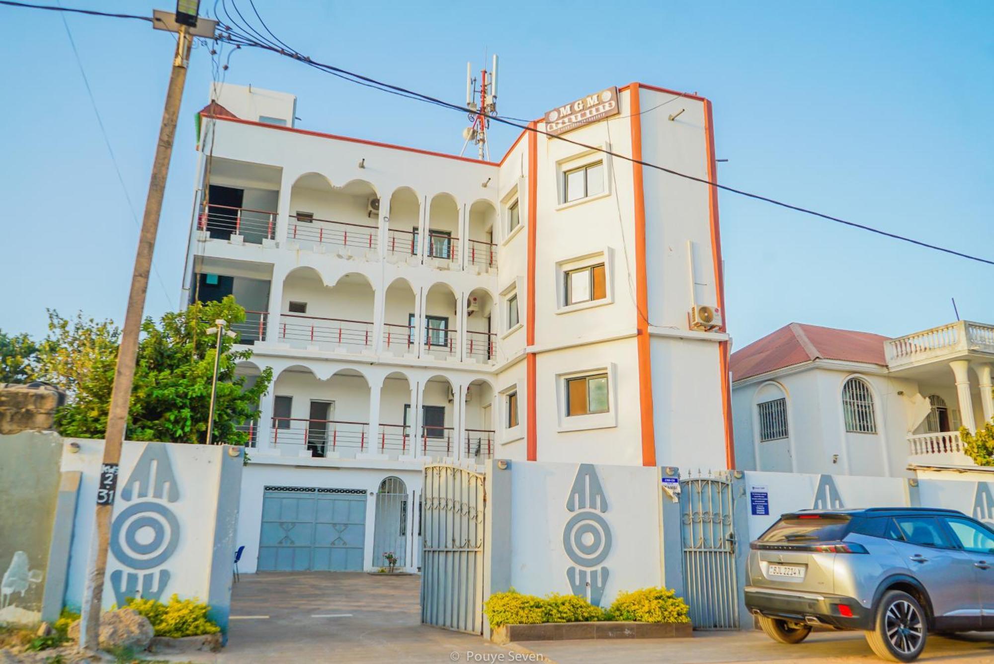 Mgm Apartments Gambia Кололи Экстерьер фото