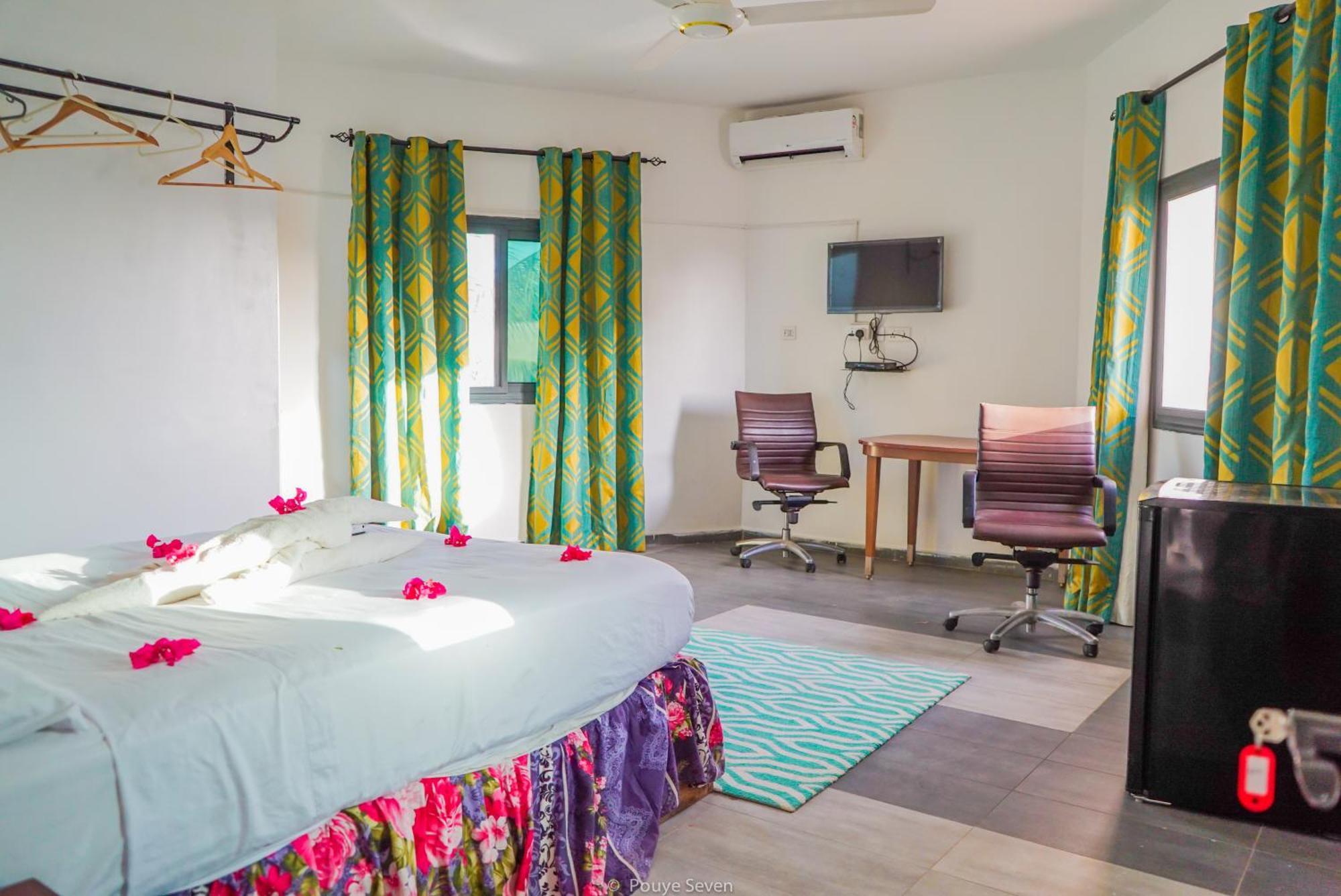 Mgm Apartments Gambia Кололи Экстерьер фото