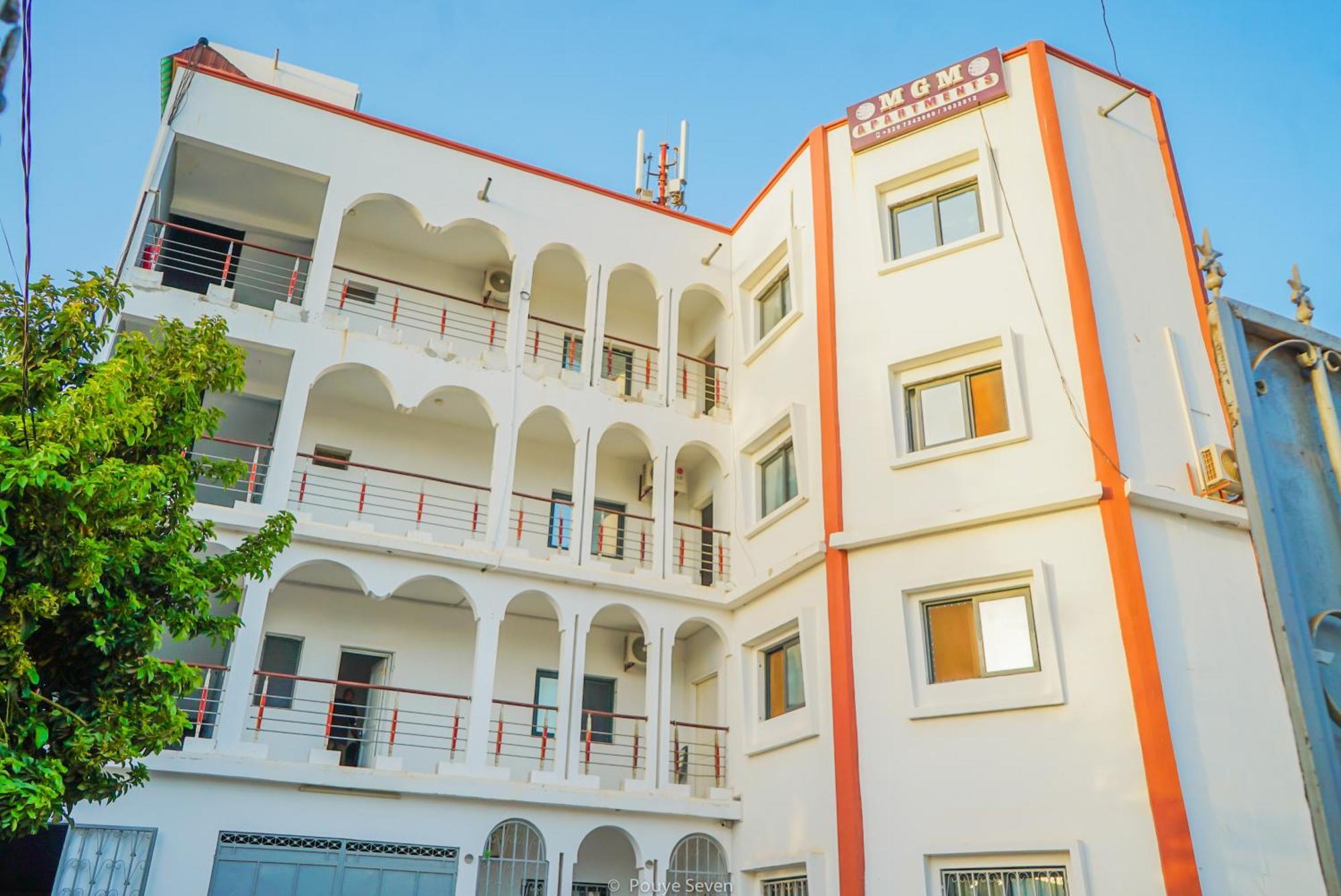 Mgm Apartments Gambia Кололи Экстерьер фото