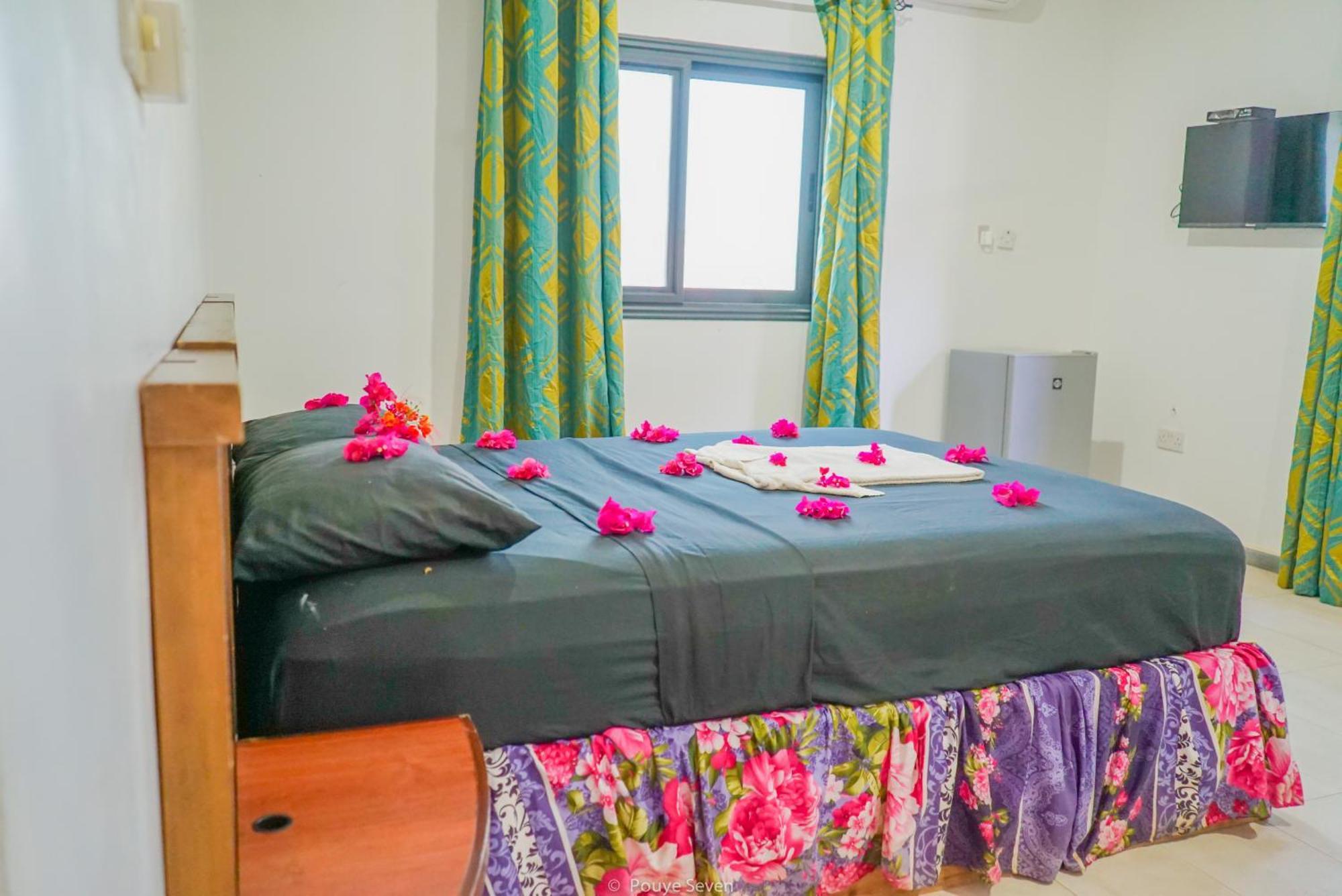 Mgm Apartments Gambia Кололи Экстерьер фото