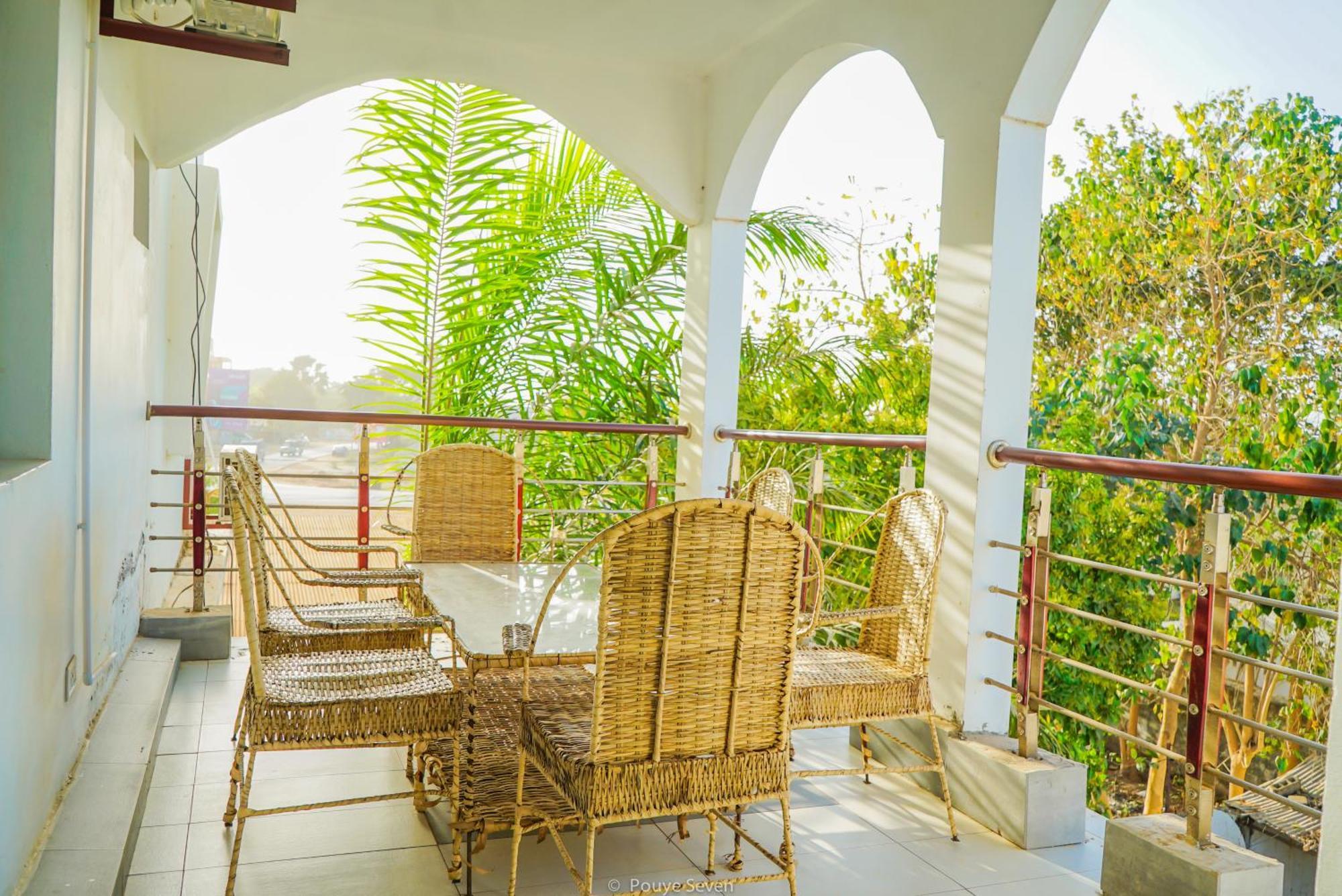 Mgm Apartments Gambia Кололи Экстерьер фото