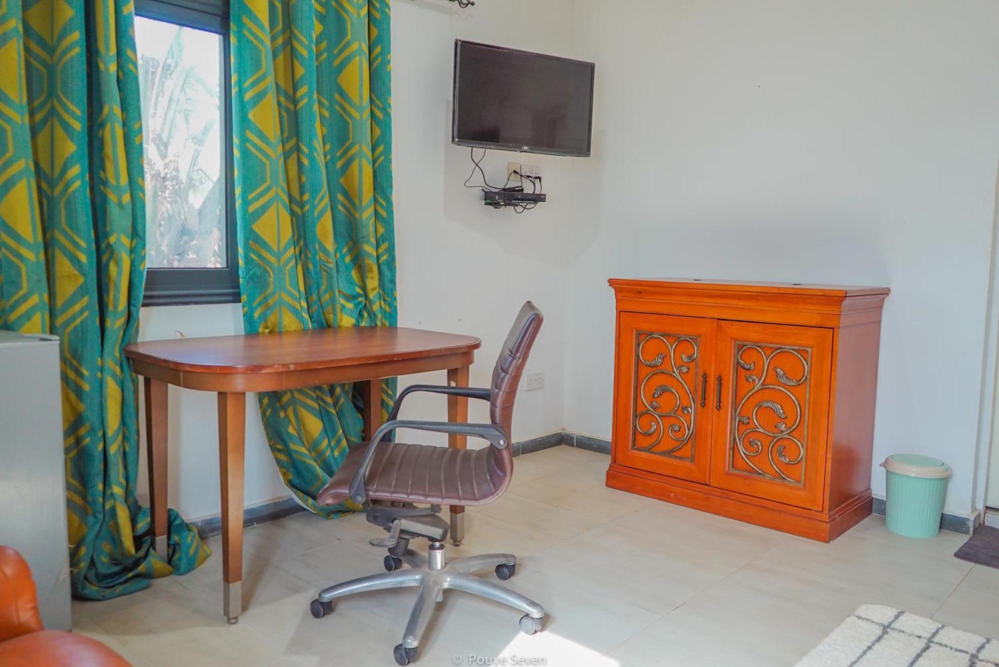 Mgm Apartments Gambia Кололи Экстерьер фото