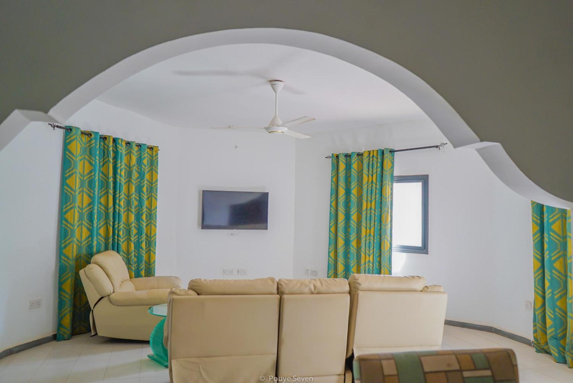 Mgm Apartments Gambia Кололи Экстерьер фото